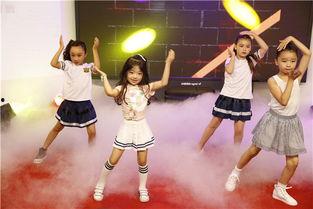 娱乐吃瓜酱麻袋舞