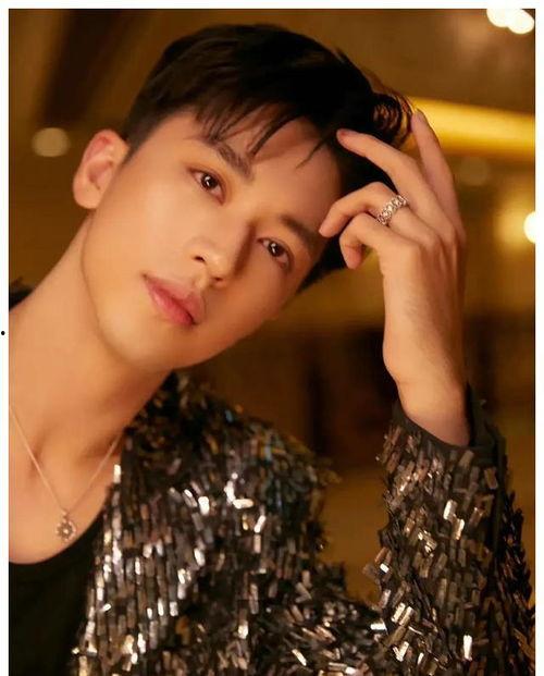 娱乐圈吃瓜爆料皇权富贵,皇权富贵背后的惊人真相